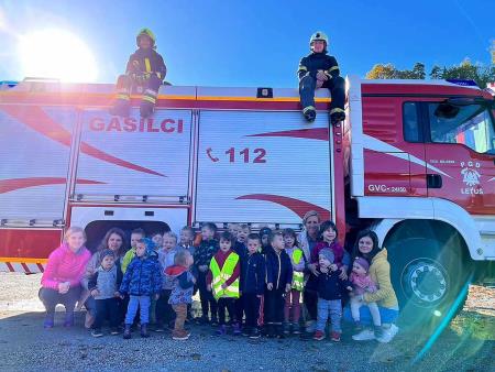 IMG-6ee646b370dddedfbd38de8a0e706afb-V