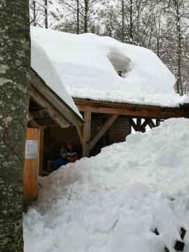 IMG-dec8e3bc1029337543819e4edf8bc03b-V