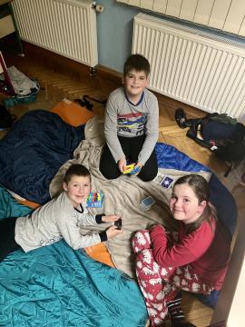 2FD958D9-5739-40C3-AC55-19152D8DEA65