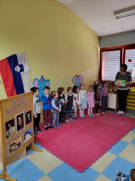 IMG-fe7a12aa0d40a3c64f7c86094bcdf806-V